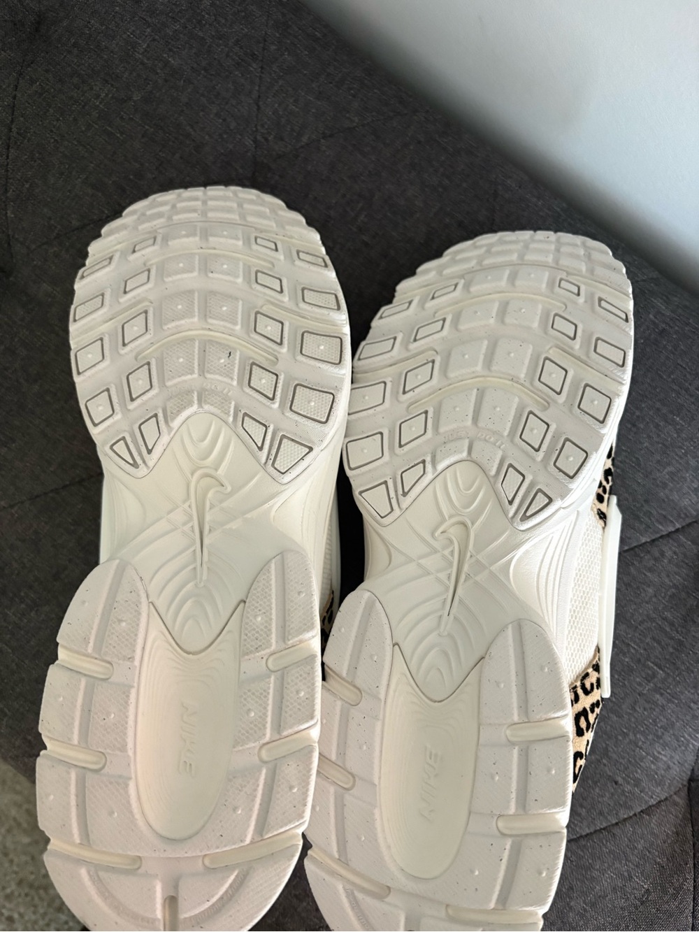 Nike White and Beige Leopard Mesh Trainers - Picture 3 of 4